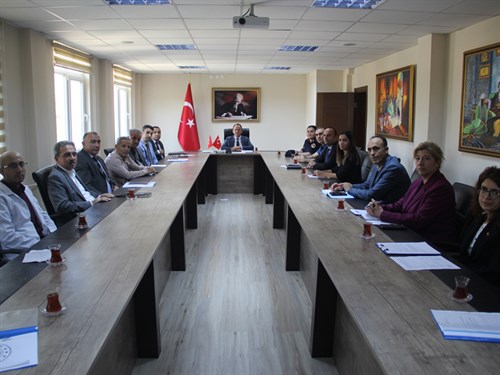 Kaymakam AKPINAR Başkanlığında, İlçe İdare Şube Başkanları Toplantısı Yapıldı 